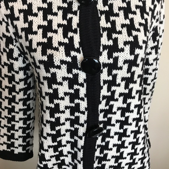 525 America Houndstooth cardigan w/black buttons - Picture 3 of 4